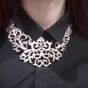 NEW Silver statement trendy necklace bib